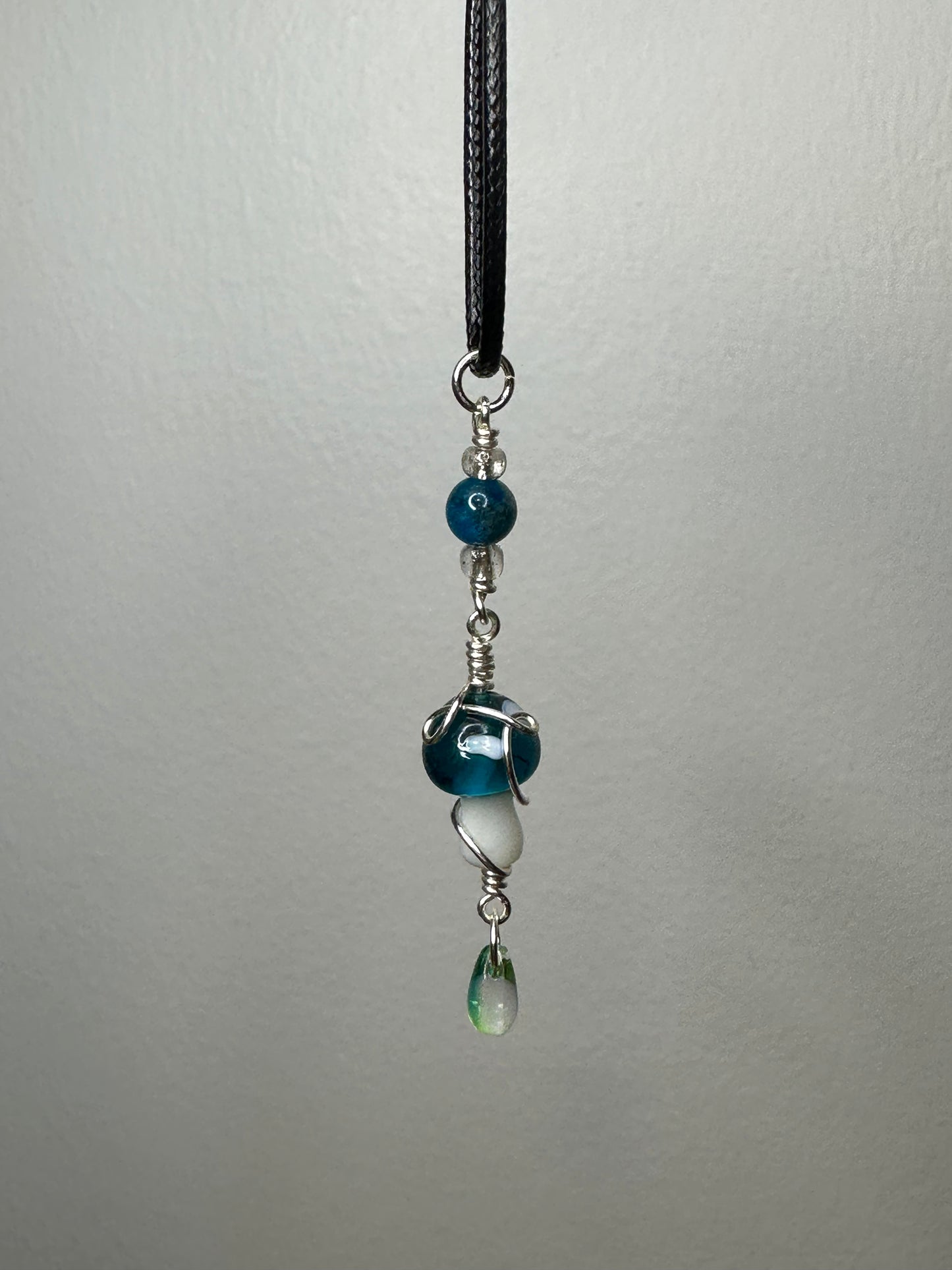 Crystal Mushroom Necklaces (Silver)