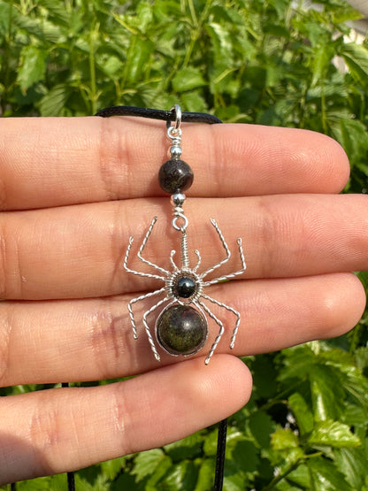 Crystal Spider Necklaces (Silver)